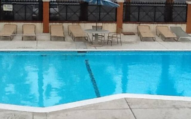 Regency Inn & Suites