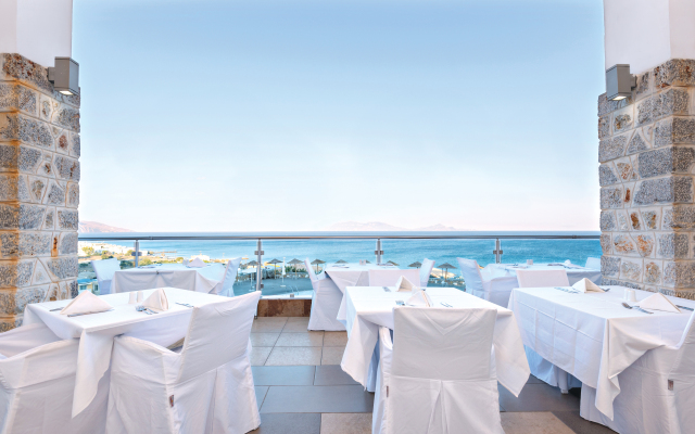 Grand Blue Beach Hotel