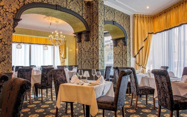 The Revelstoke Hotel