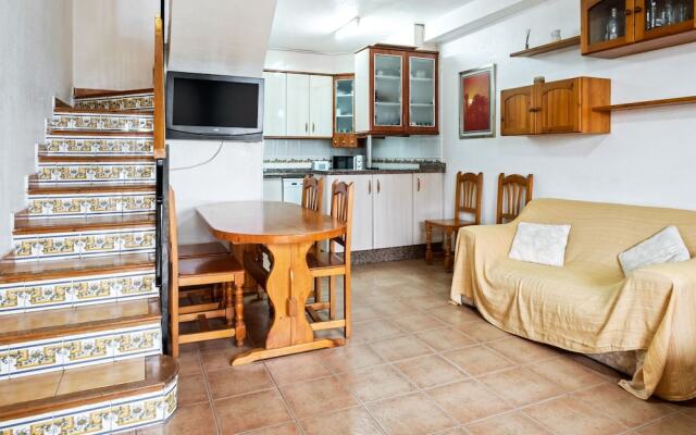 Graceful Bungalow in Santa Pola near Sea