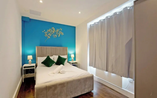 Imperial Middlesex Street Apartments