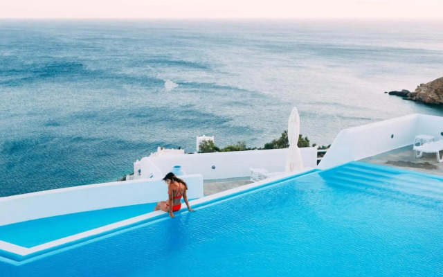 Petradi Hotel