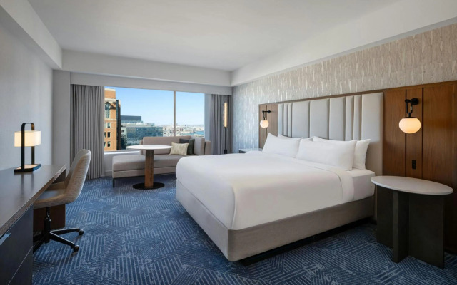 Renaissance® Boston Seaport District