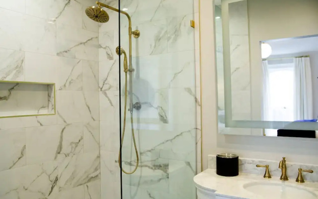 The Colonial Inn, an Ascend Collection Hotel