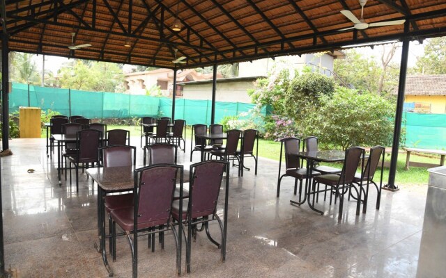 Hotel Kamat Plus