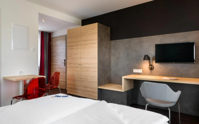 Signature East Hotel Apartment