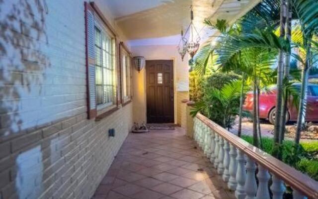 Your Cozy Spacious home with Heated Pool