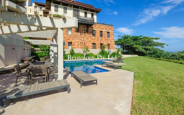 Striking 2 Bed Zimbali Suites Sea-View