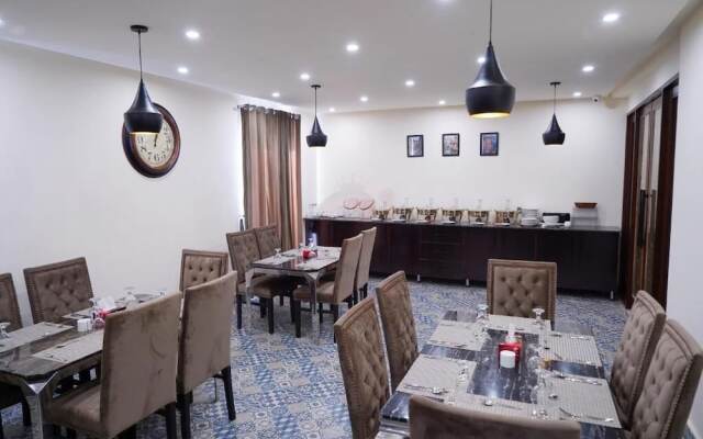 Elegant Suites Hotel