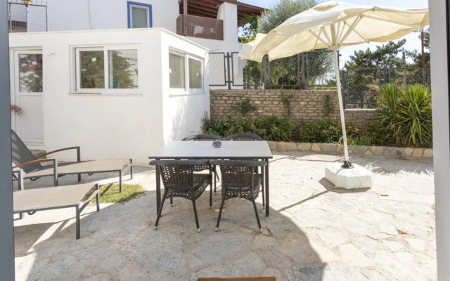 Pleasant Flat With Garden in the Heart of Bodrum