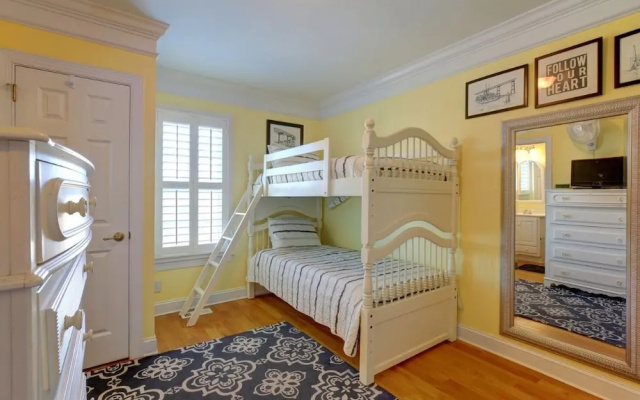 The Seventh Day 6 Bedroom Home by RedAwning