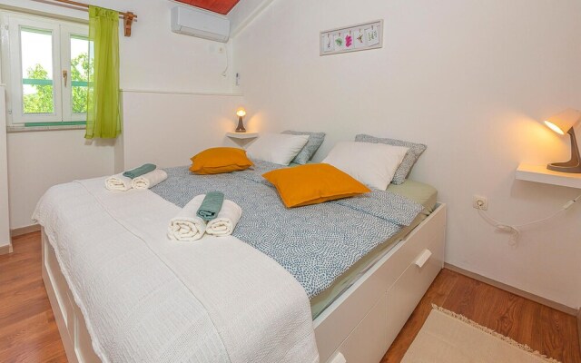 Beautiful Home in Nedescina With Wifi and 2 Bedrooms