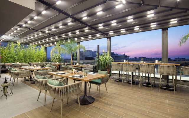 DoubleTree By Hilton Antalya City Centre