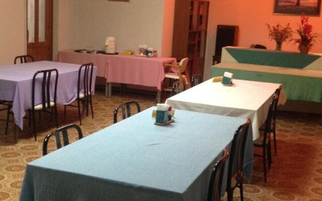 Cliff House Yanagida Ryokan