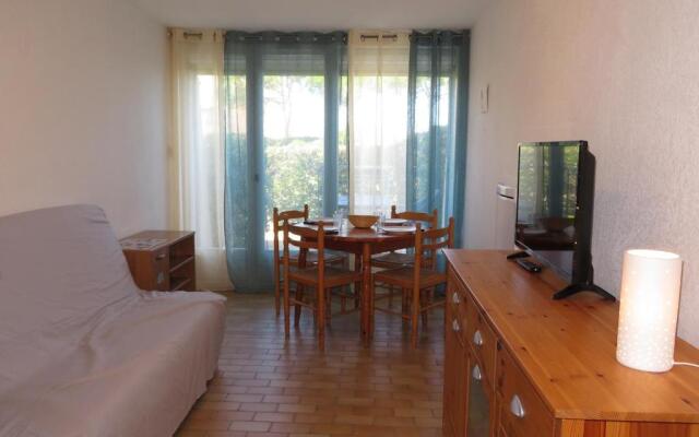 Appartement Sète, 1 pièce, 3 personnes - FR-1-338-388