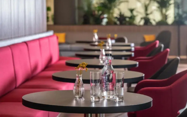 Flow Hotel & Conference