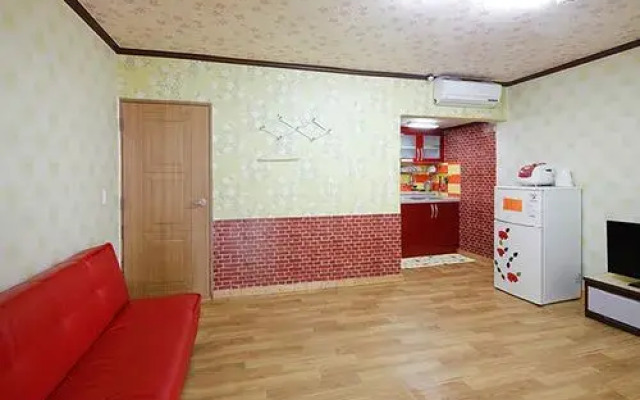 Suncheon Pool Valley Pension