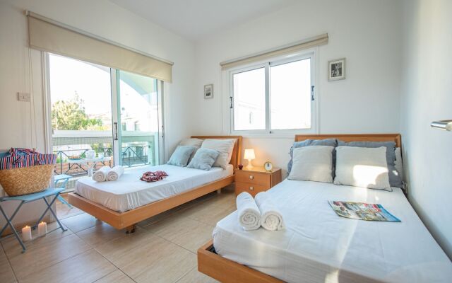 Konnos Beach Villas