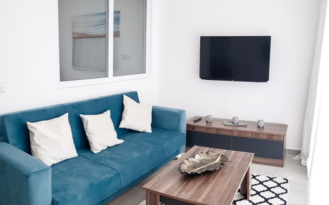 Paradise Beach Front Residence 1 Bedroom Apartment in Bafra
