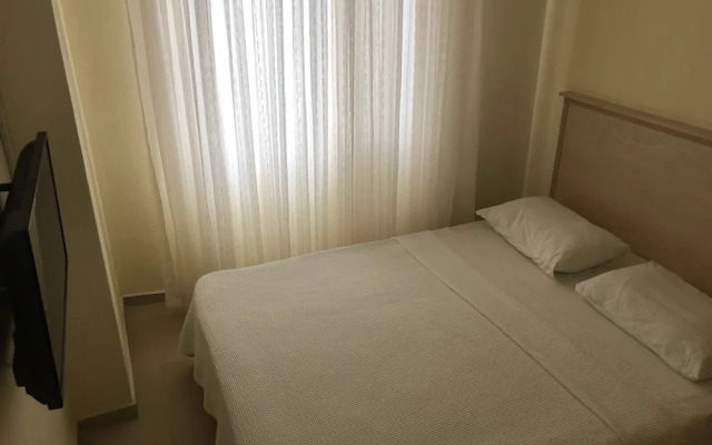 Elmas Motel