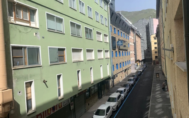 Apartamentos Sky 3000
