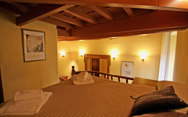 Domus Navona Historical Resort