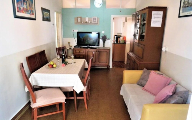 Franka - 70 m From sea - A1