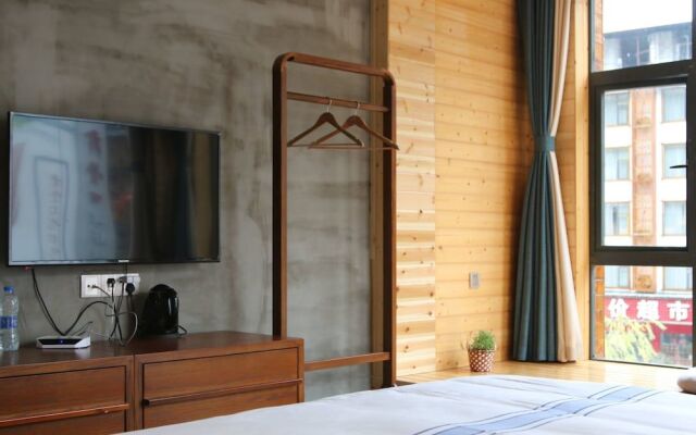 Jingshuihuajian Boutique Inn