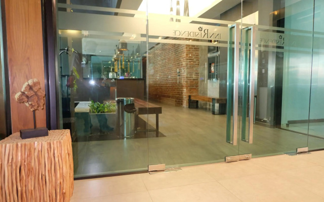 Inn residence serviced suites