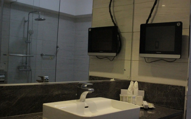 Le Monet Hotel