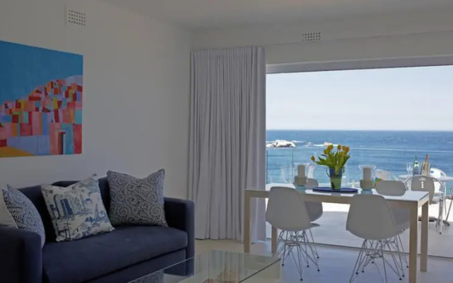 Clifton 1st Beach Elite