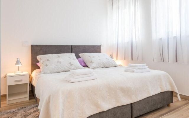 Apartment Luce Royal