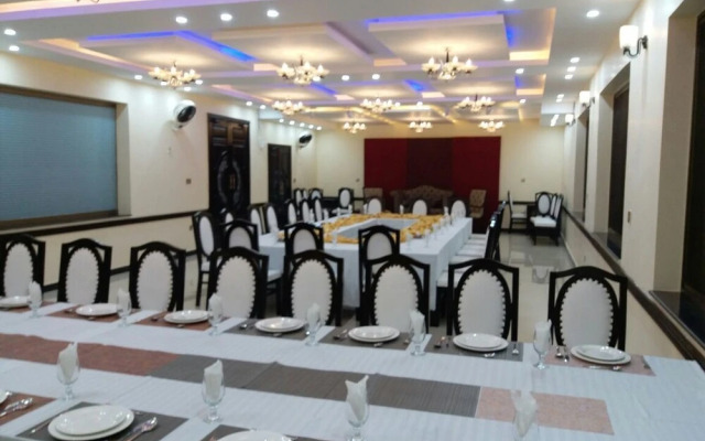Hotel Executive Lodge