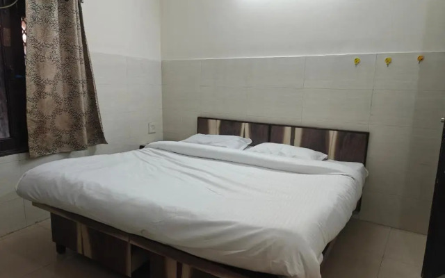 Hotel Shiv Palace