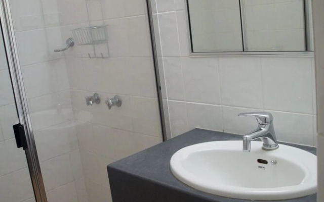 Riverpark-studio apartment