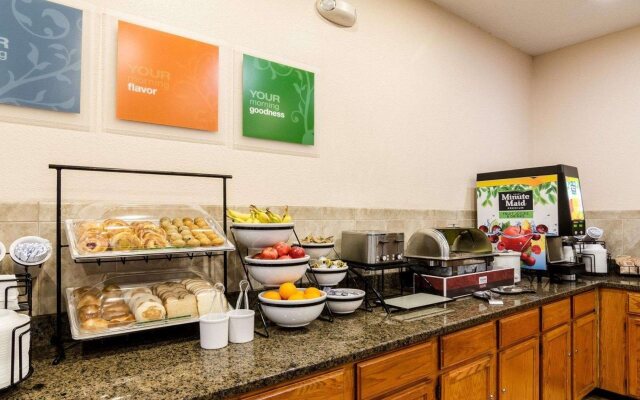 Quality Inn I-70 Near Kansas Speedway