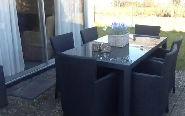 Sunlit Holiday Home by the Sea