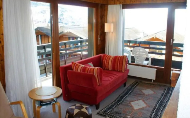 Spacious Apartment With Balcony – Balcony – Veysonnaz
