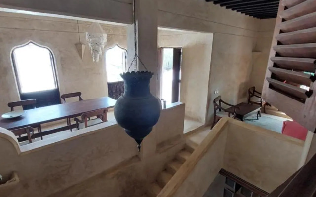 Samaki House