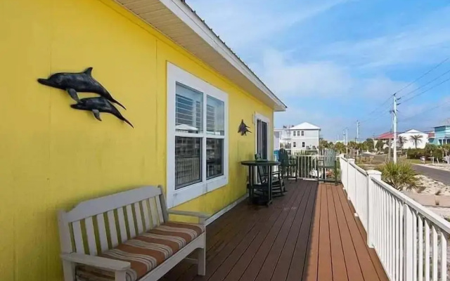 Seaside Bungalow 1 Bedroom Home