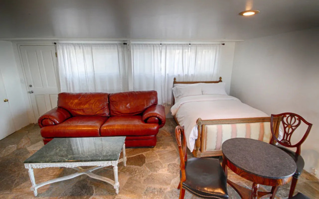 Malibu Panoramic Beach House