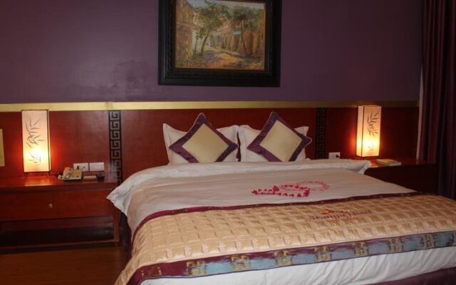 Aranya Hotel