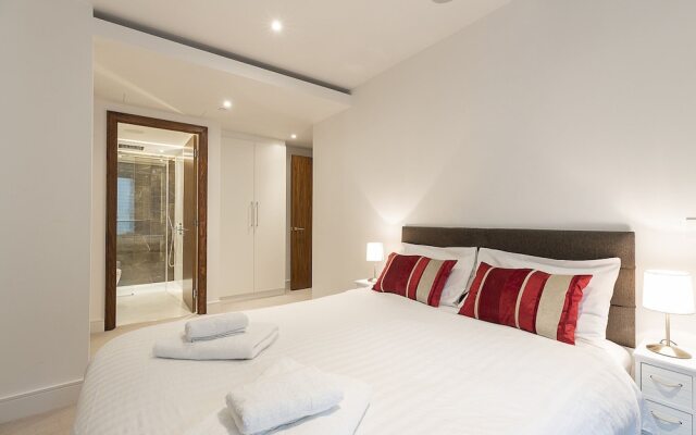 Charming 2BR Apt. Close to Wandsworth Town st