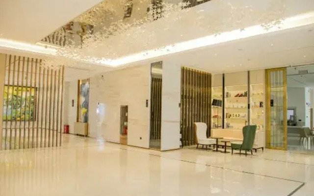 Wanning  Guonan Hotel (Wanning Wan'an Ave High-speed Railway Station)