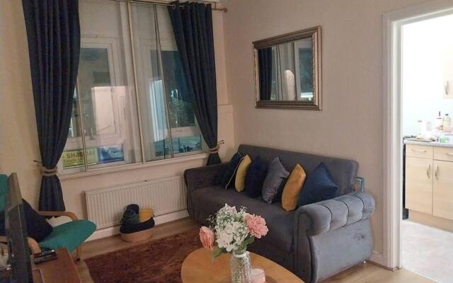 Leeds Cosy,1br Apt, Garden & Free Parking