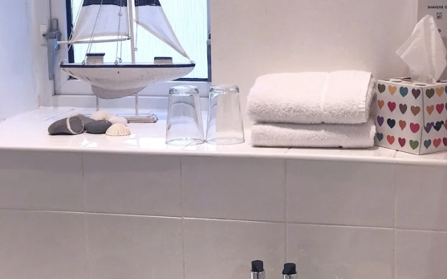 Seabreeze Restaurant with Rooms