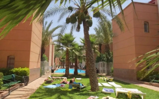 Riad 3 Bedroom Residential With Pool Next Medina