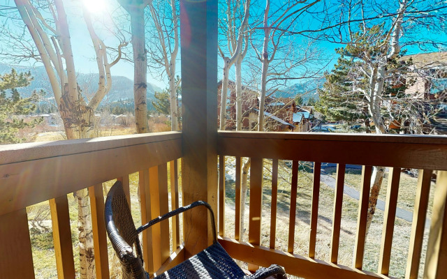 Snowcreek III #415 Condo