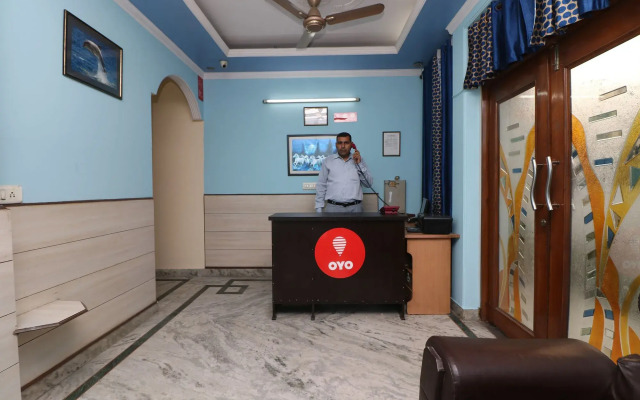 OYO 10113 Hotel New Corporate Residency