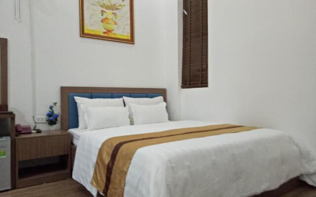 Duc Long Hotel
